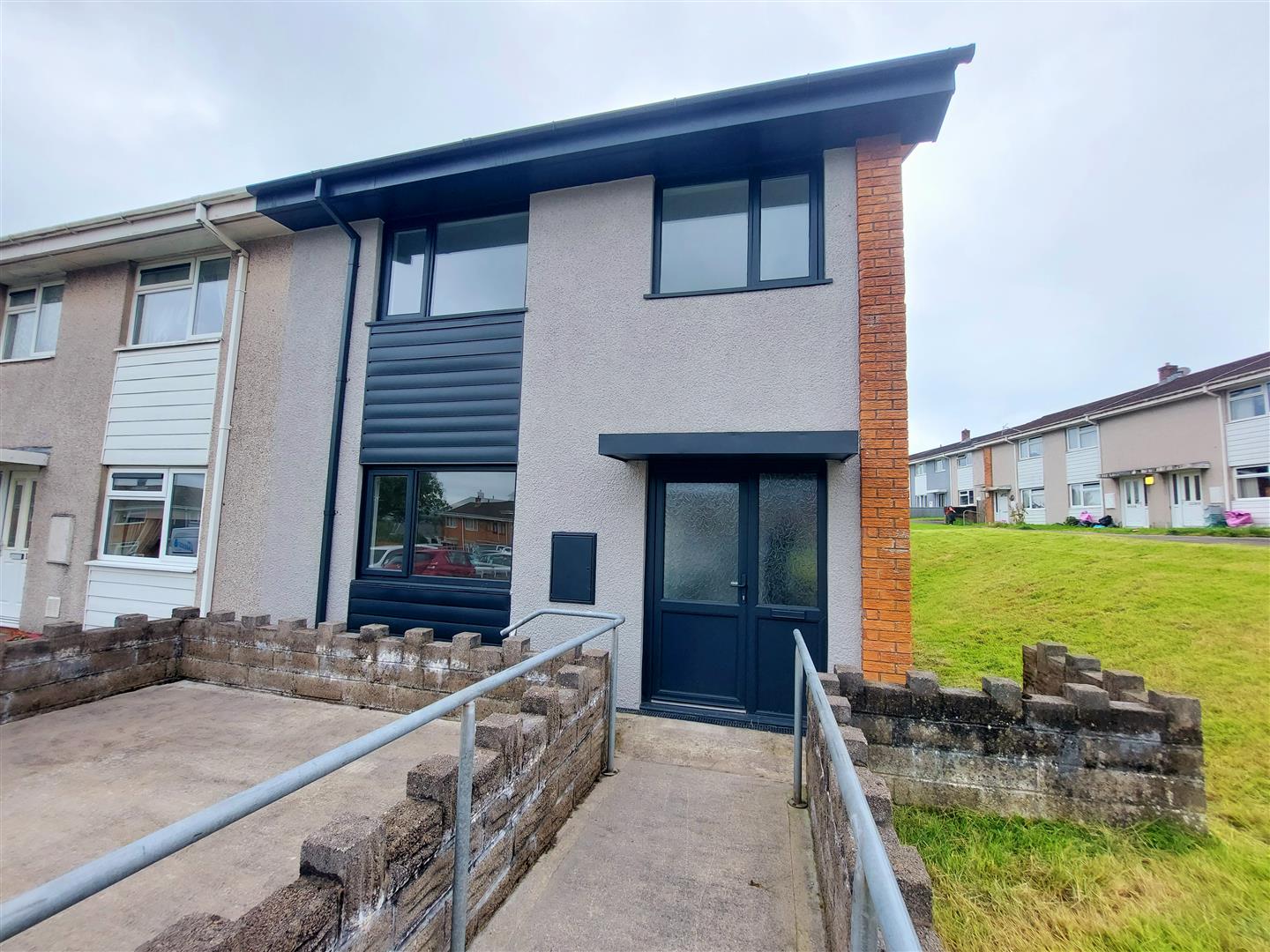 Westland Close, Loughor, Swansea, SA4 6JS